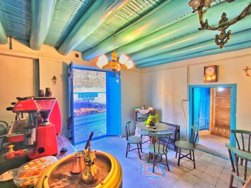 عکس کافه کتاب آگور 