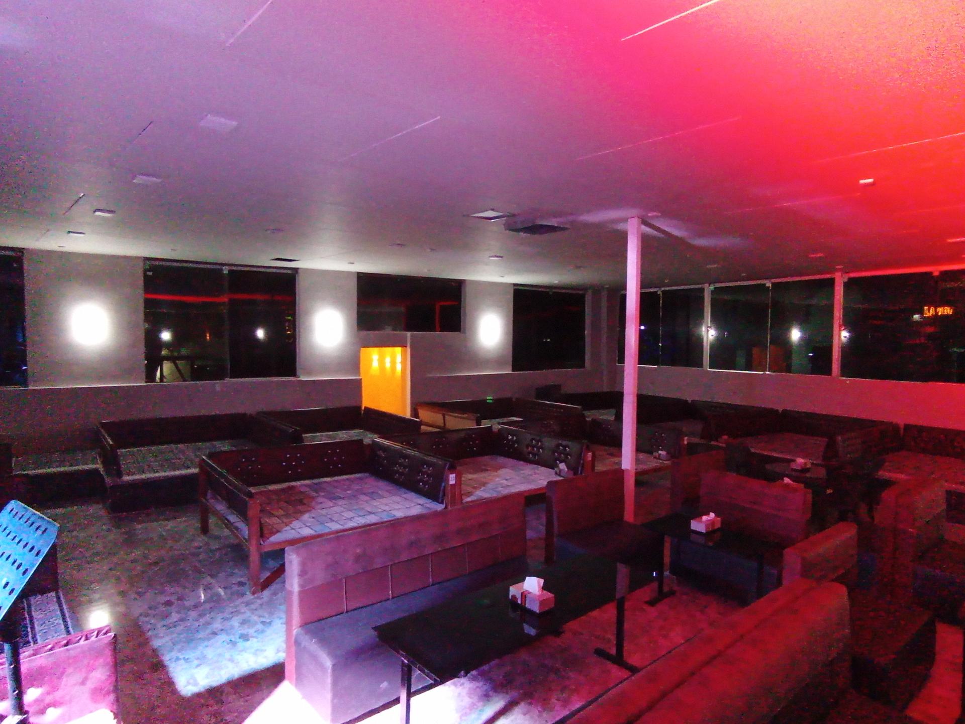 عکس باغ و رستوران نجم العماره