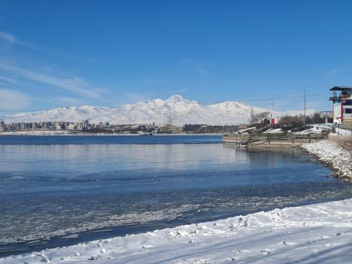 عکس دریاچه شورابیل