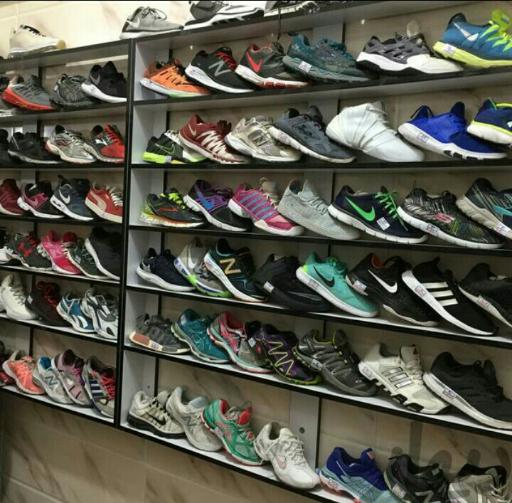 عکس فروشگاه پوشاک تاناکورا آرارات