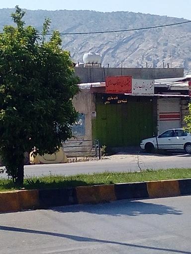 عکس شیشه بری رییسی