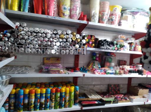 عکس لوازم قنادی و تم تولد بلوط 