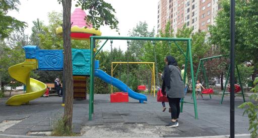 عکس بوستان مادر و کودک (ارغوان)