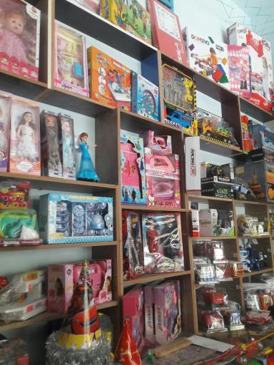 عکس تحریر و اسباب بازی رنگین کمان