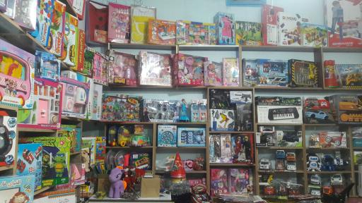 عکس تحریر و اسباب بازی رنگین کمان