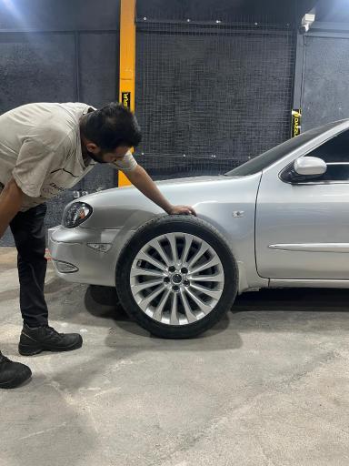 مجموعه خدمات زیبایی خودرو دازلر