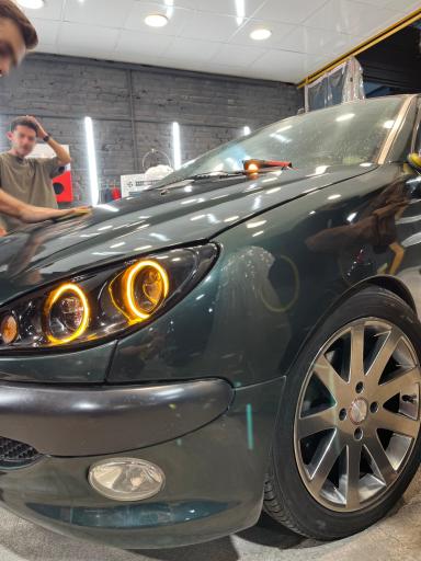 مجموعه خدمات زیبایی خودرو دازلر