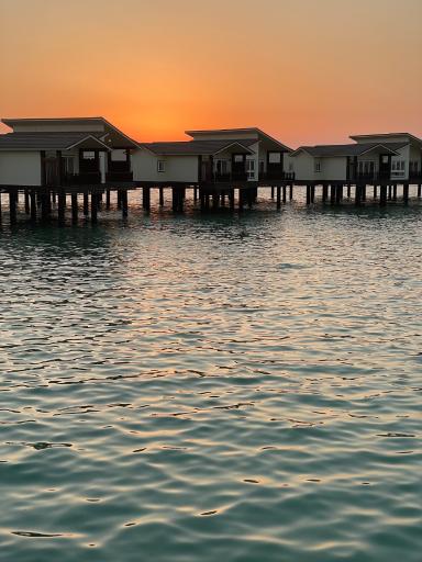 عکس هتل دریایی ترنج