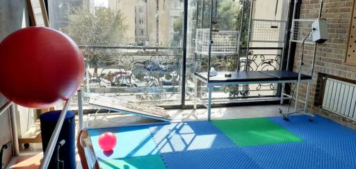 عکس کاردرمانی و گفتار درمانی امید شرق