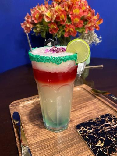 عکس کافه شعر