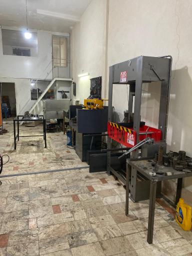 عکس تراشکاری جهان صنعت