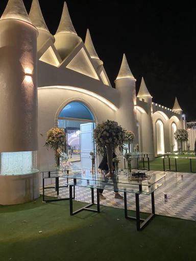 عکس عمارت سپید 