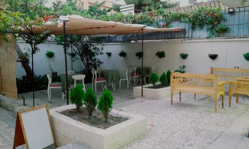 عکس کافه کتاب ماجرا