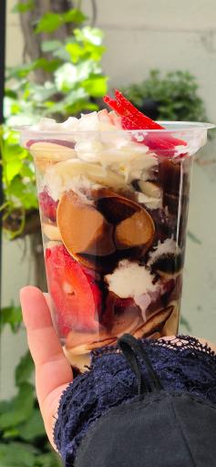 عکس کافه کتاب ماجرا