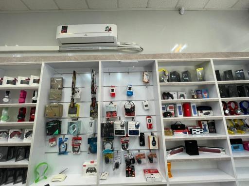 عکس فروشگاه تعمیرات ایران موبایل