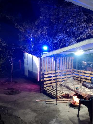 عکس کافه تراس آتشگاه