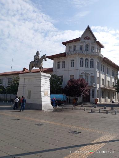 عکس تندیس میرزا کوچک خان