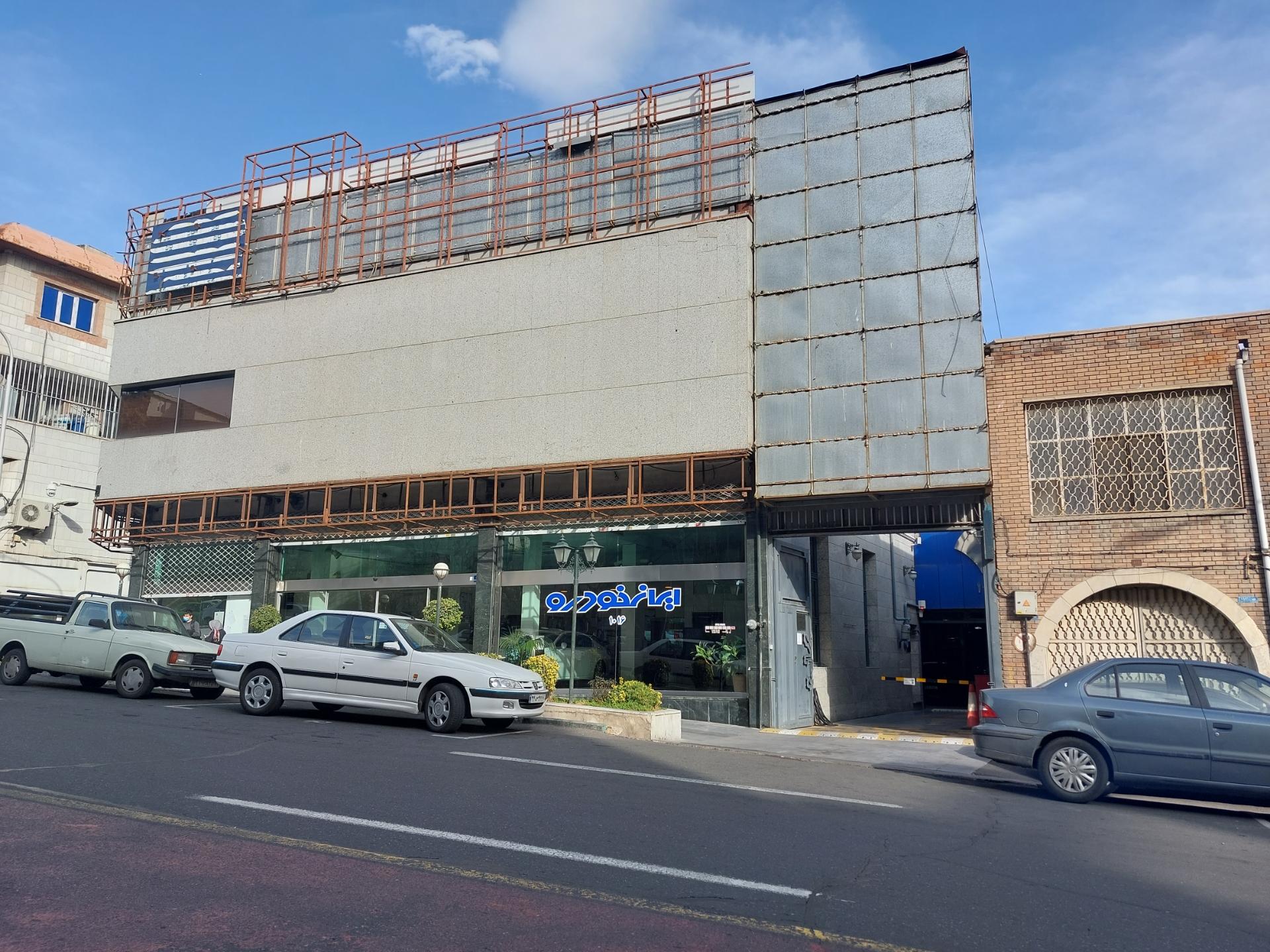 عکس نمایندگی 1016 ایران خودرو