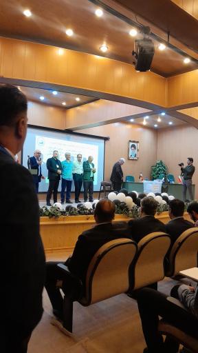 عکس دانشگاه آزاد اسلامی واحد کرج