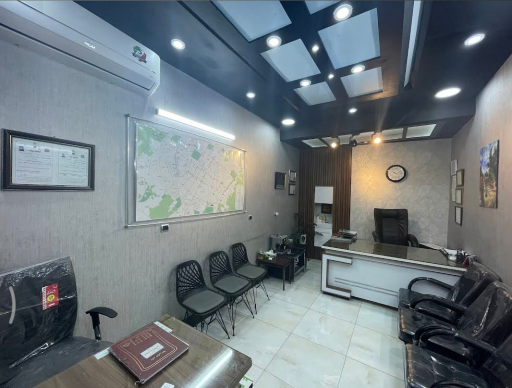 مشاورین آقای املاک