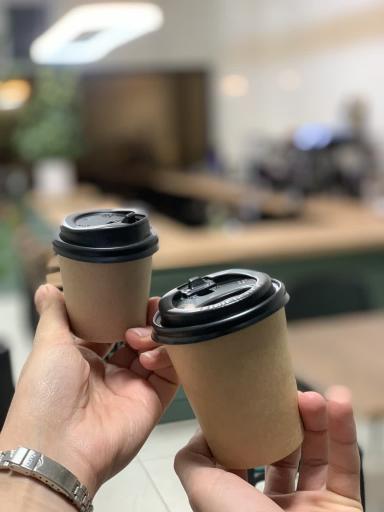 عکس کافه‌ قنادی‌ سبز