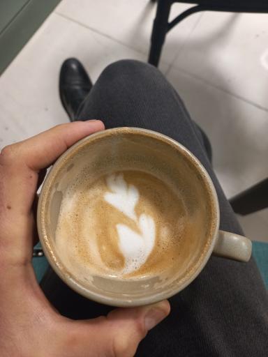 عکس کافه‌ قنادی‌ سبز