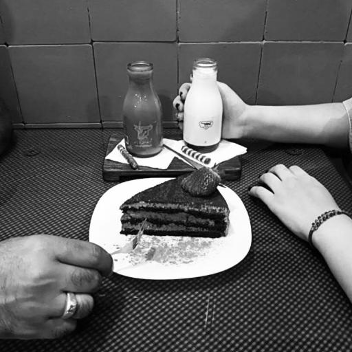 عکس کافه عمو قباد