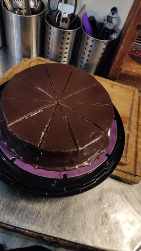 عکس کافه عمو قباد