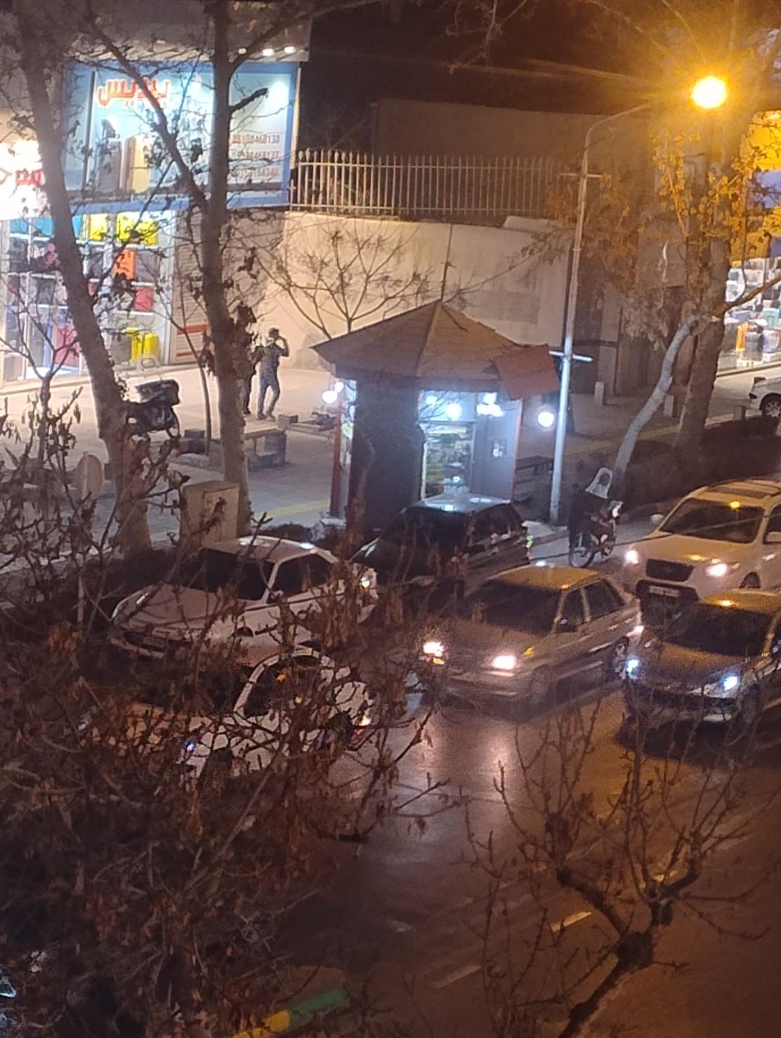 عکس دکه مطبوعات 