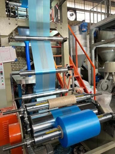 عکس دفتر فروش محصولات آریا پلاست