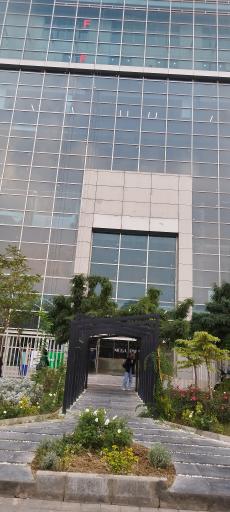 عکس مجتمع تجاری مگا پارس