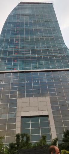 عکس مجتمع تجاری مگا پارس