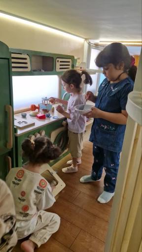 خانه بازی ثنا 