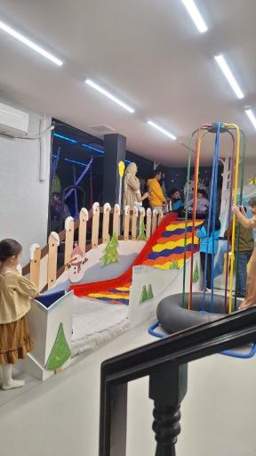 خانه بازی ثنا 