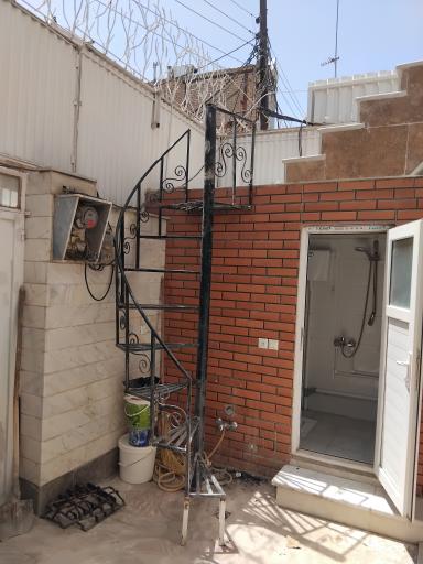 عکس مرکز فروش پله آهنی پله پیچ