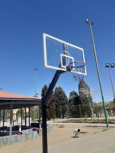 عکس زمین بسکتبال پارک گل محمدی