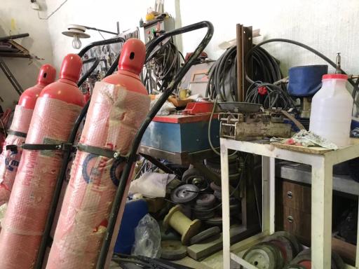 عکس شارژ و فروش کپسول آتش نشانی