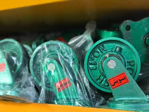 عکس فروشگاه رباط چرخ