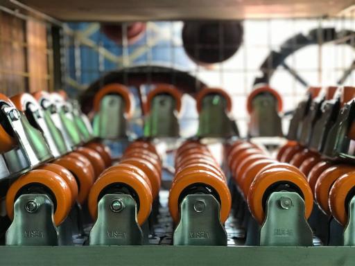 عکس فروشگاه رباط چرخ