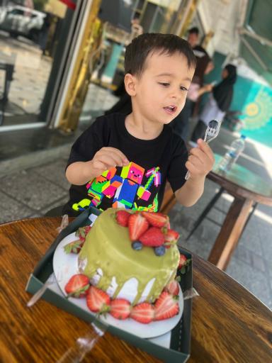 عکس قنادی کامران