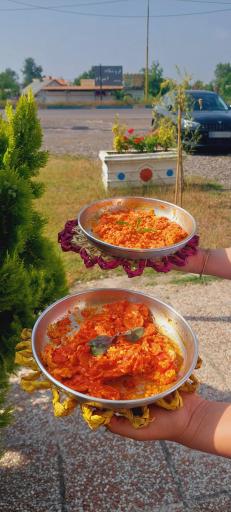 عکس کافه کباب خانم و آقای آبی