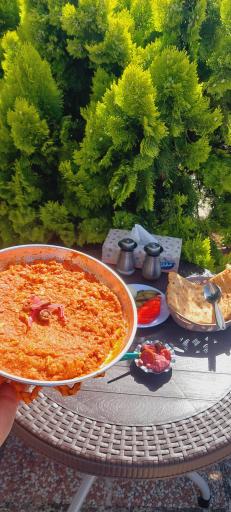 عکس کافه کباب خانم و آقای آبی