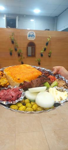 عکس کافه کباب خانم و آقای آبی