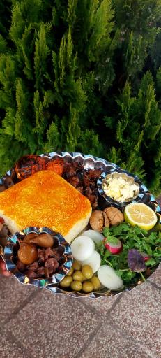 عکس کافه کباب خانم و آقای آبی