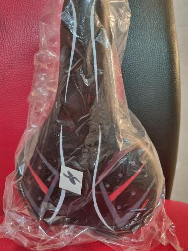 عکس تعمیر دوچرخه پارسیان 