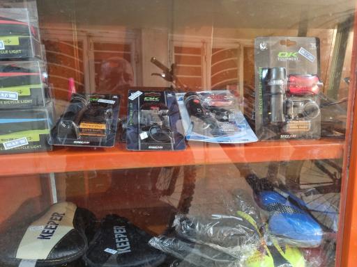 عکس تعمیر دوچرخه پارسیان 