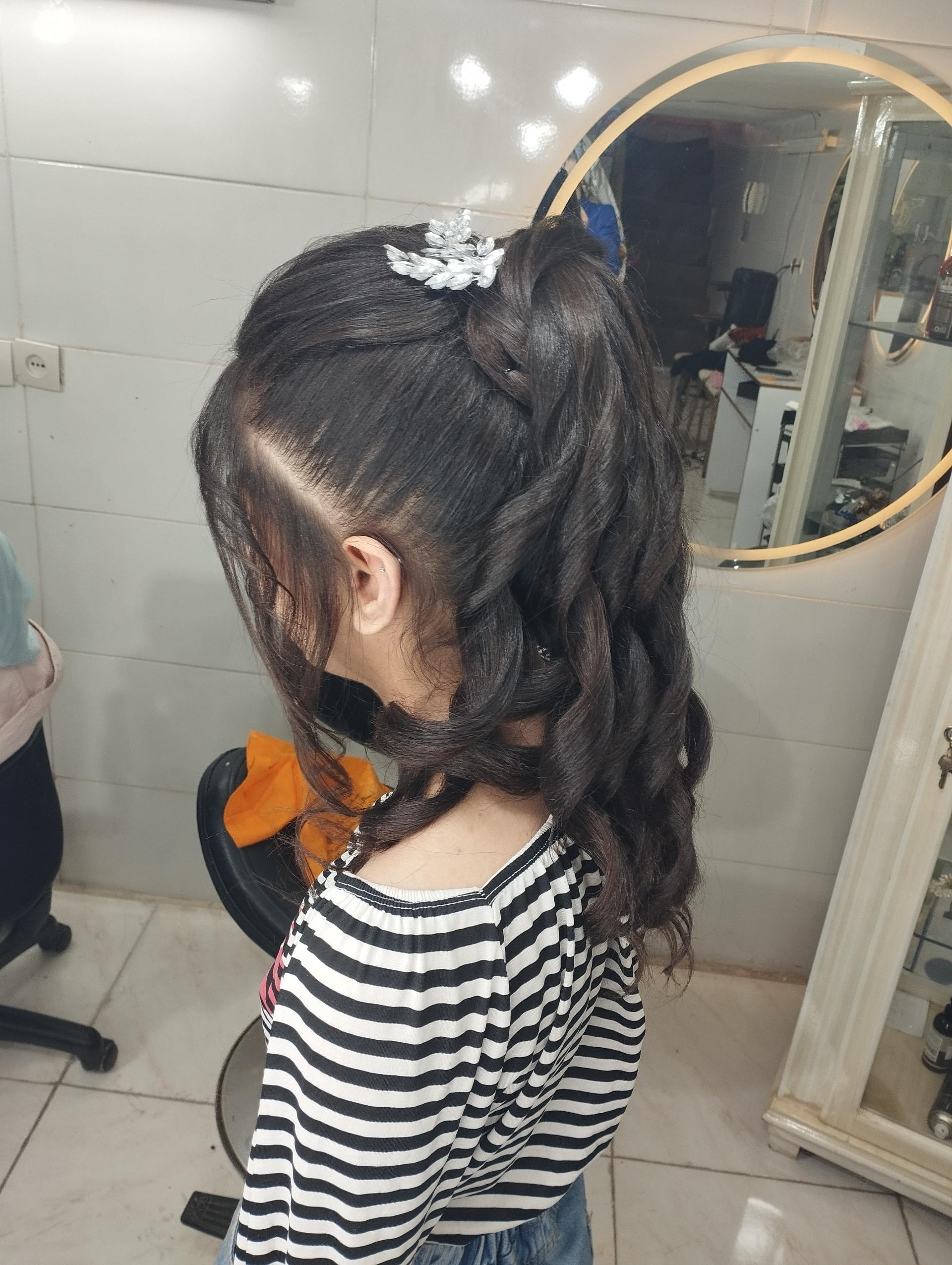 عکس آموزشگاه و آرایشگاه خانم سمیه فتحیان 