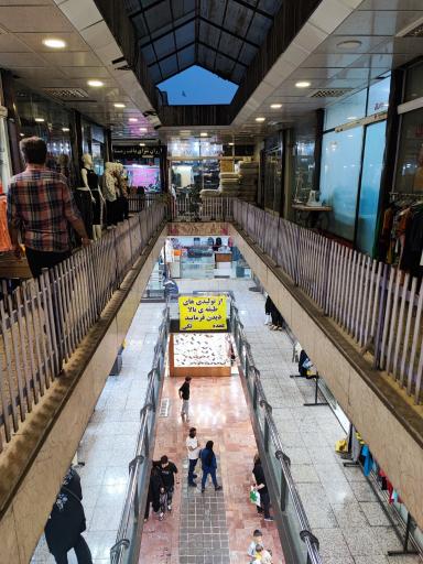 عکس بازار بزرگ بهارستان