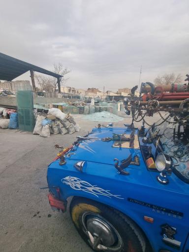 عکس بنگاه شیشه سکوریت نیکبخت