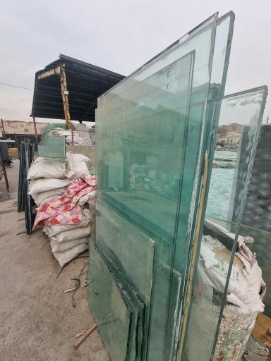 عکس بنگاه شیشه سکوریت نیکبخت